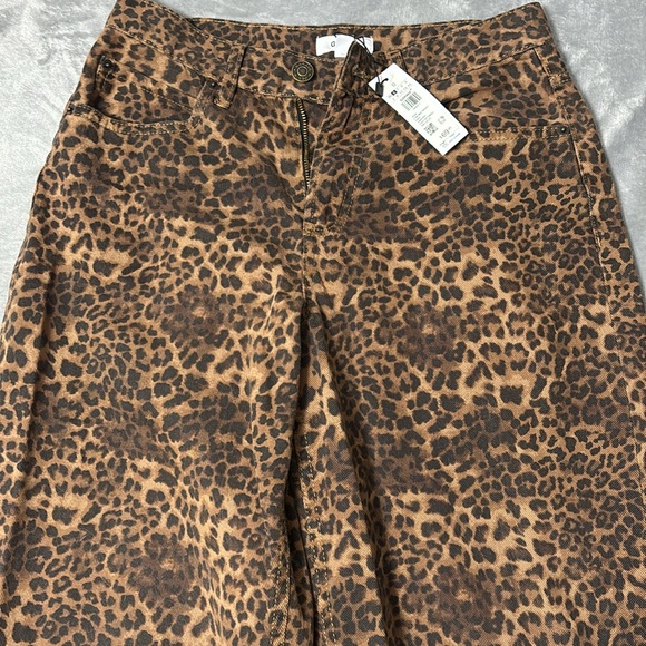 Garage Leopard Jeans, low waisted, never worn, with tags - Picture 3 of 4